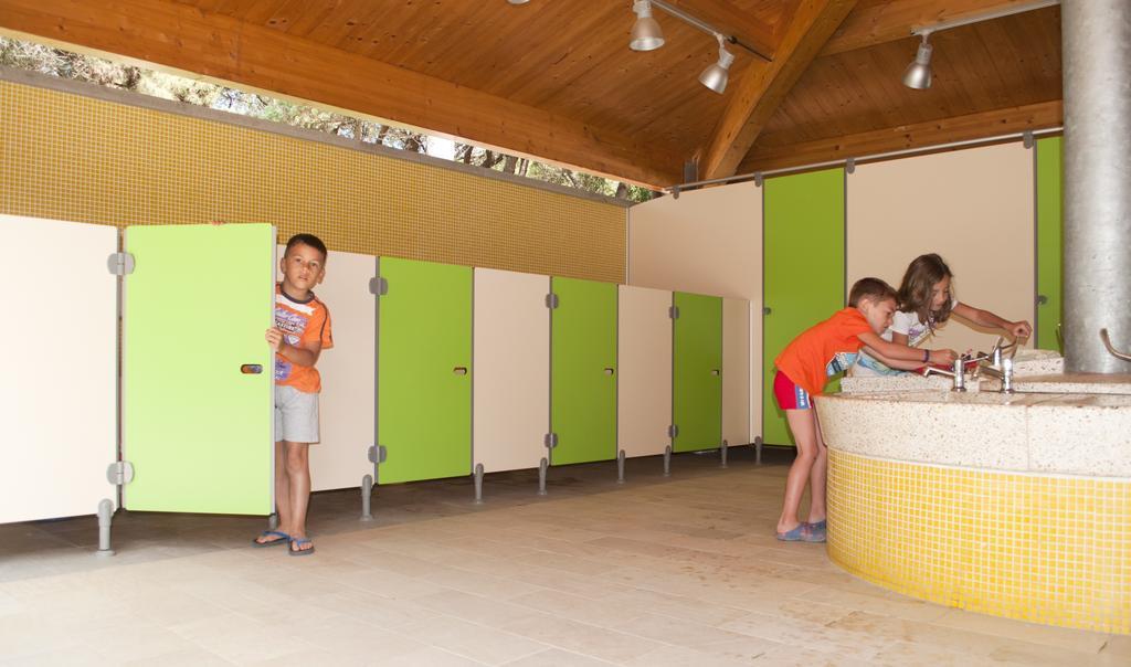 Le Esperidi Camping Ecoresort Marina Di Bibbona Εξωτερικό φωτογραφία