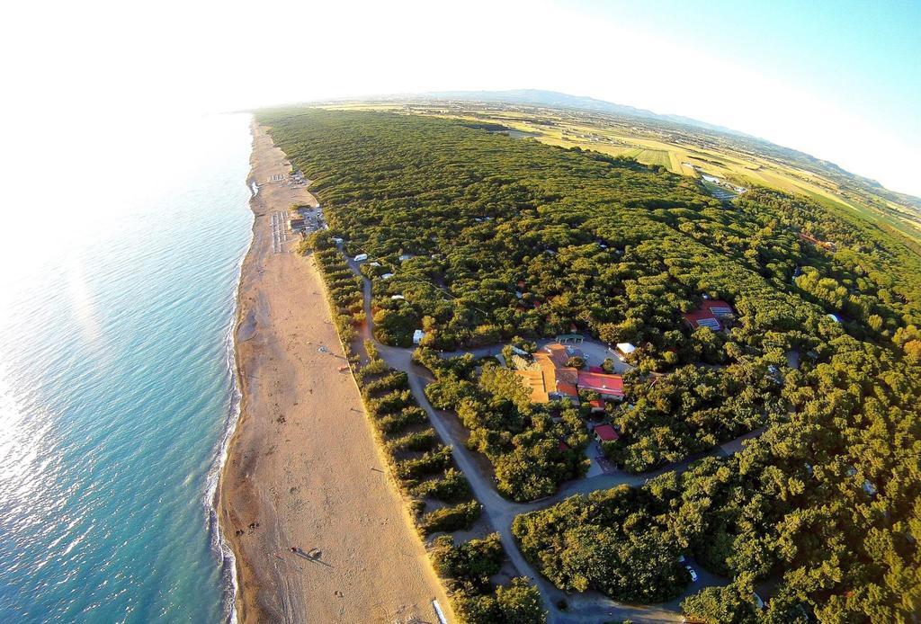 Le Esperidi Camping Ecoresort Marina Di Bibbona Εξωτερικό φωτογραφία